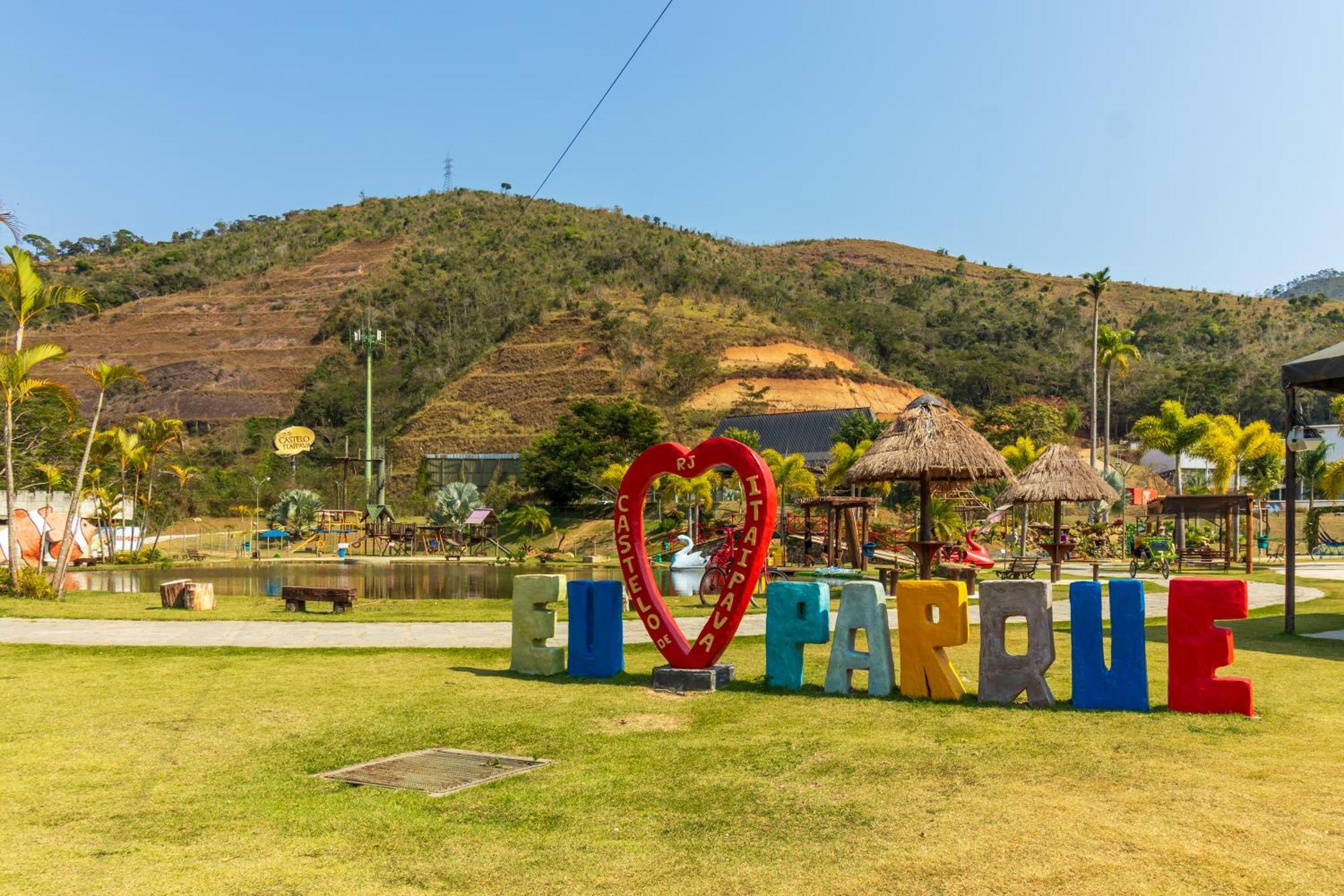Castelo De Itaipava - Hotel, Eventos E Gastronomia 外观 照片